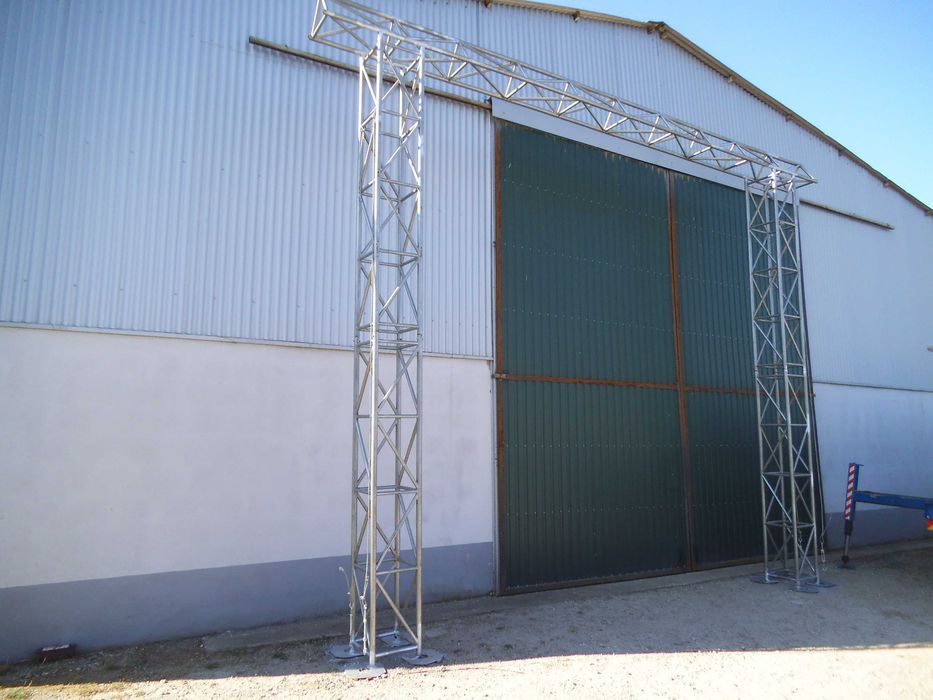 Estrutura ou torre para holofotes ou colunas de som