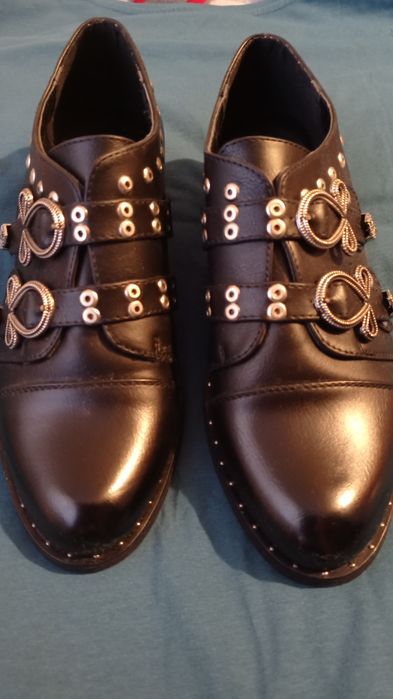 Buty czarne rozmiar 39