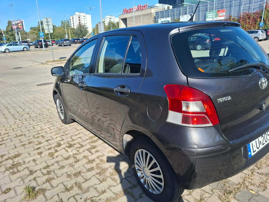 Toyota Yaris sprzedaż