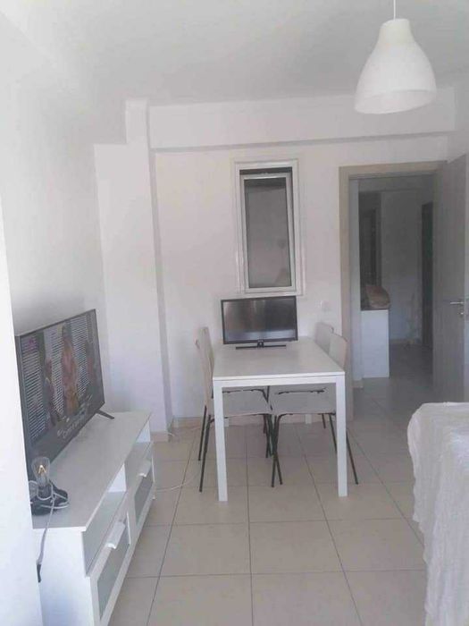 Apartamento T3 para arrendar na Rua Antonio Jose Almeida 86- Celas.