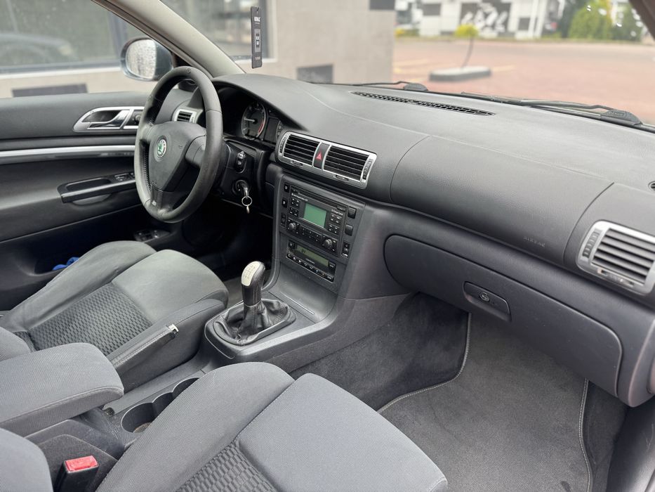 Skoda superb 1.9 tdi 96 kw 2007 рік