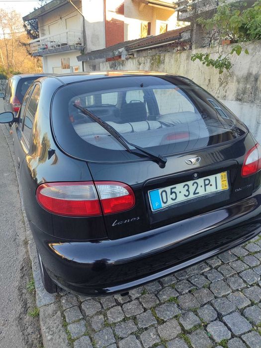 Carro Dawoo Lanos Usado - 240.000 KM - 2000
