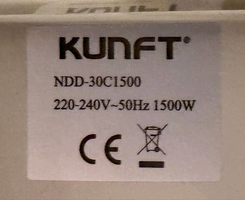 Vendo Aquecedor a Óleo KUNFT (1500 W - Branco), como novo! Só 25€
