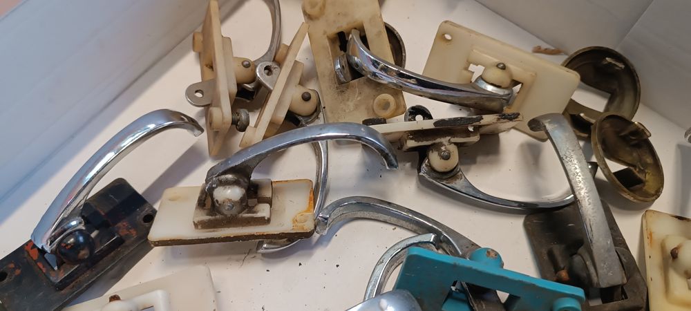 Fiat 126p 125p polonez klamki wewnętrzne chromowane używane stara prod