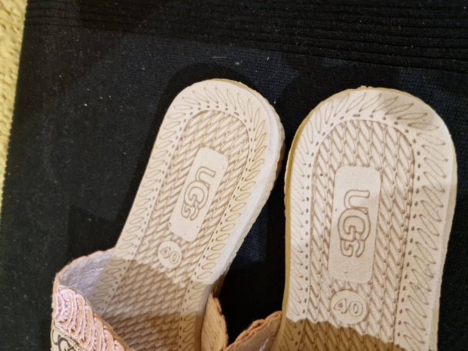 Klapki UGG Australia  roz,40  eleganckie,buty Emu,sandały japonki