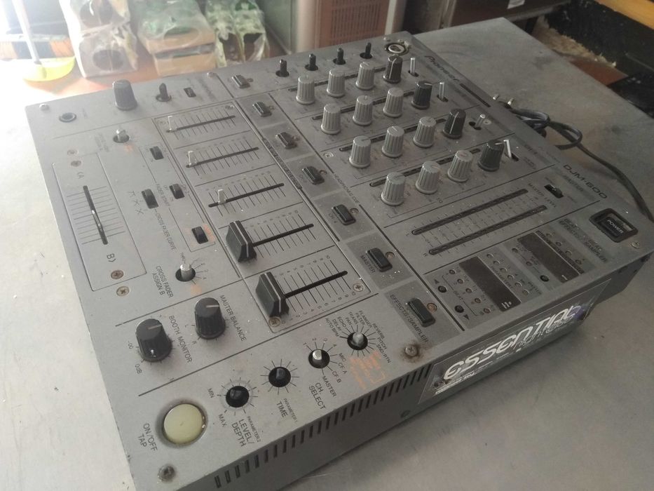 Equipamentos de audio e outros
