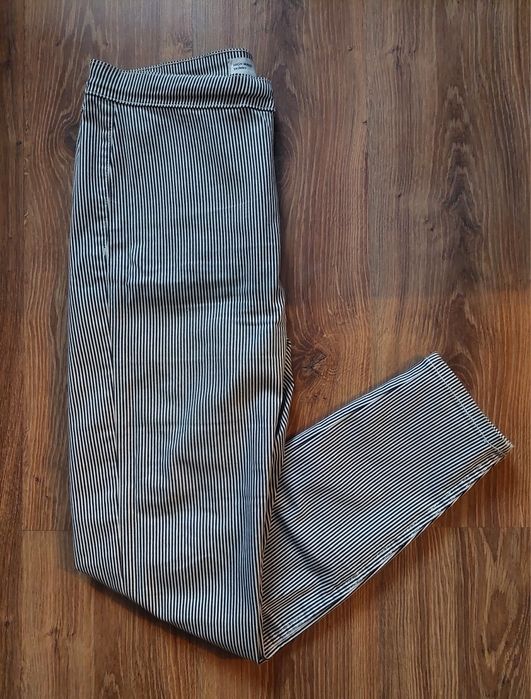 Spodnie w paski Sinsay