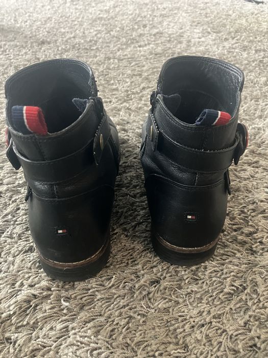 Sztylbety marki Tommy Hilfiger