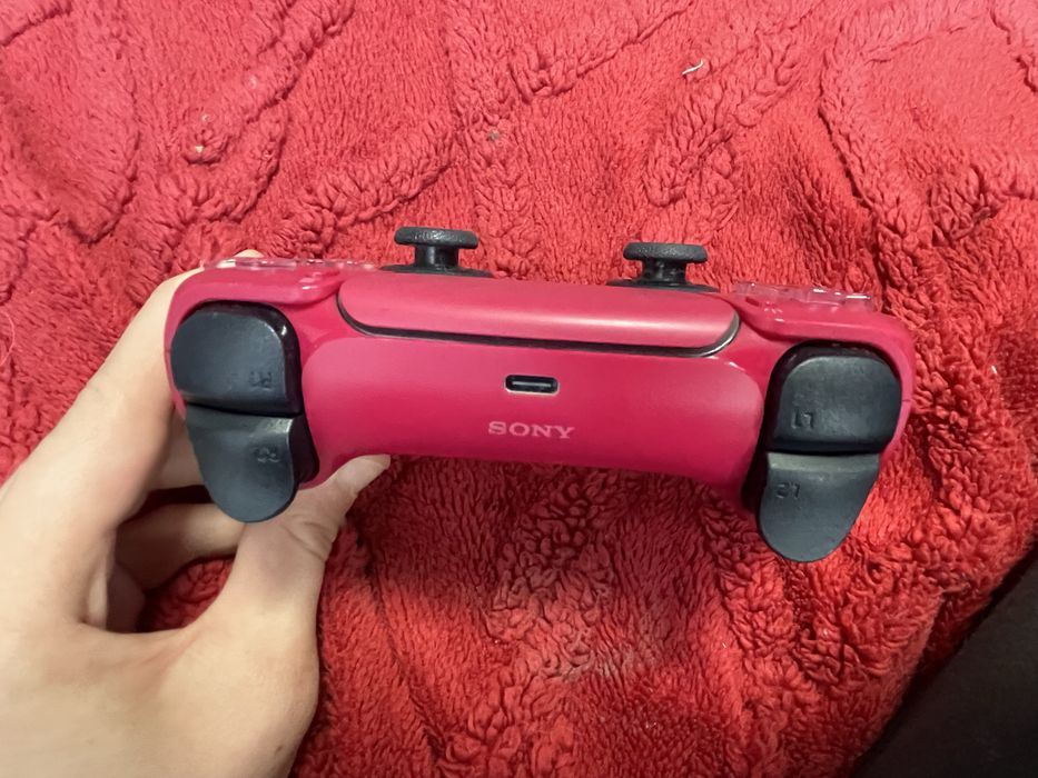 Playstation 5  z kontrolerem