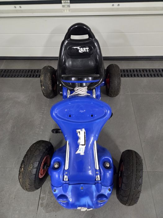 Gokart dziecięcy na pedała