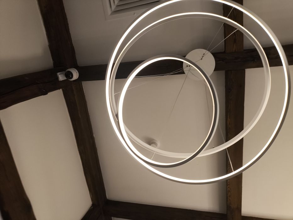 Białe lampa sufitowa ledowe okręgi ringi