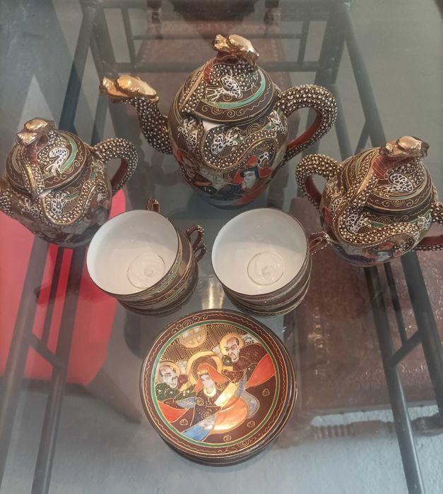 Serviço de chá, estilo Satsuma,  casca de ovo.