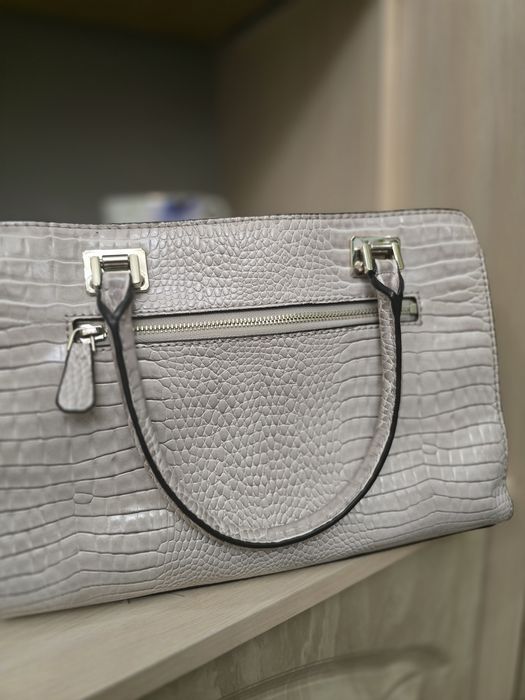 Сумка жіноча GUESS