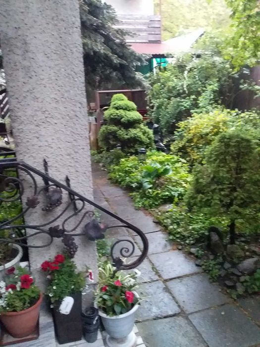 Продається будинок у Львові з ліфтом 15хв.від центру