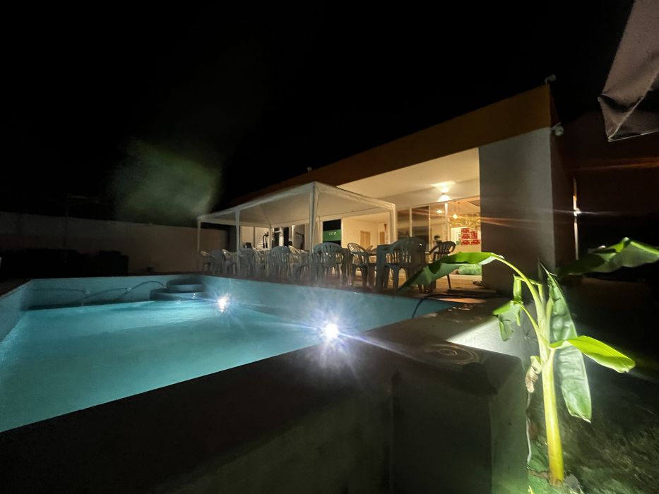 Vivenda festas EM Loures , PISCINA AQUECIDA  muito sol