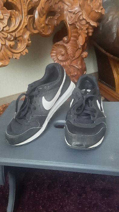 Кросівки Nike MD Runner 2