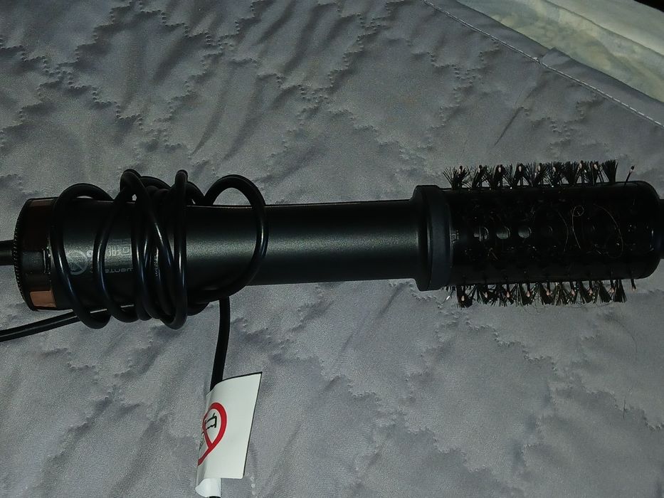 Продам Фен-щітка Rowenta Ultimate Experience CF9620F0