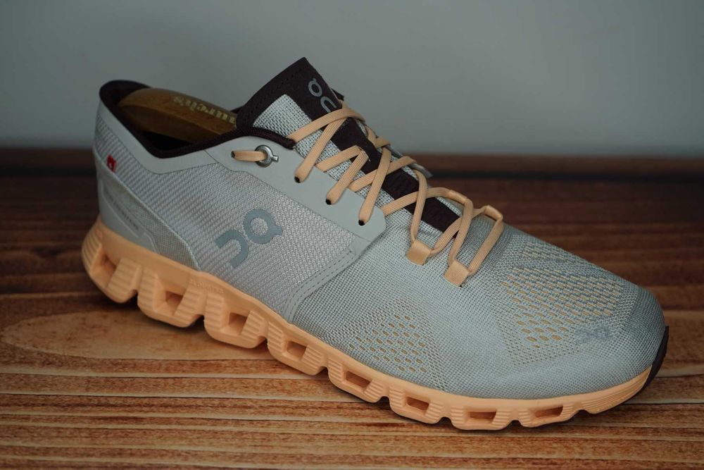 ON Running_Cloud X_Sneakersy Sportowe Running Damskie Buty_42.5_27.5cm