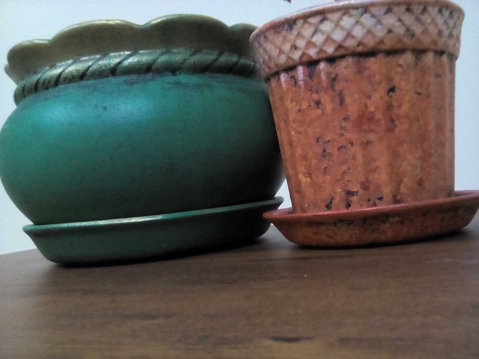 Керамічні горщики для квітів.. Польща