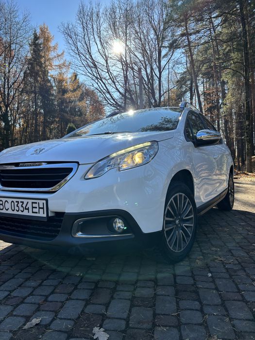 Продам всласний автомобіль!!
Оригінальний пробіг!!!
Коробка переключає плавно!!!
Мотор масла не бере!!!
Всі розхідники поміняні вчасно!!!
Підігрів сидінь, задній парктронік, датчик дощу, автоматичне складання дзеркал!!!
Сенсорний дисплей , Bluеtooth, USB, AUX!!!
Машина економна і вмістка!!
Чудова підходить для міста і далеких подорожей!!!
Причина продажу- покупка нової машини!!!