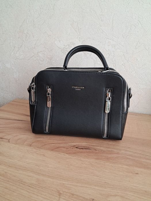 Продам жіночу сумку