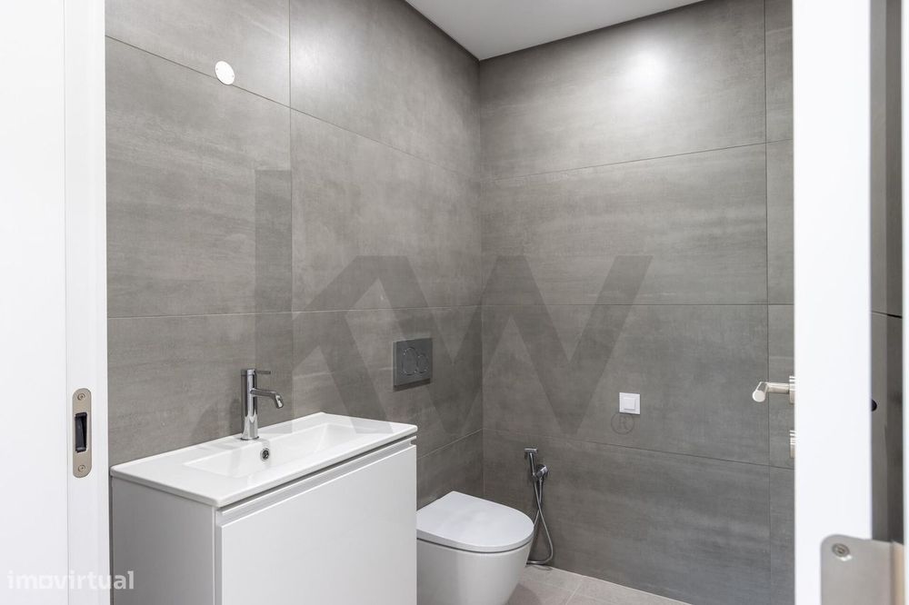 Moradia em condominio com jardim e piscina privados