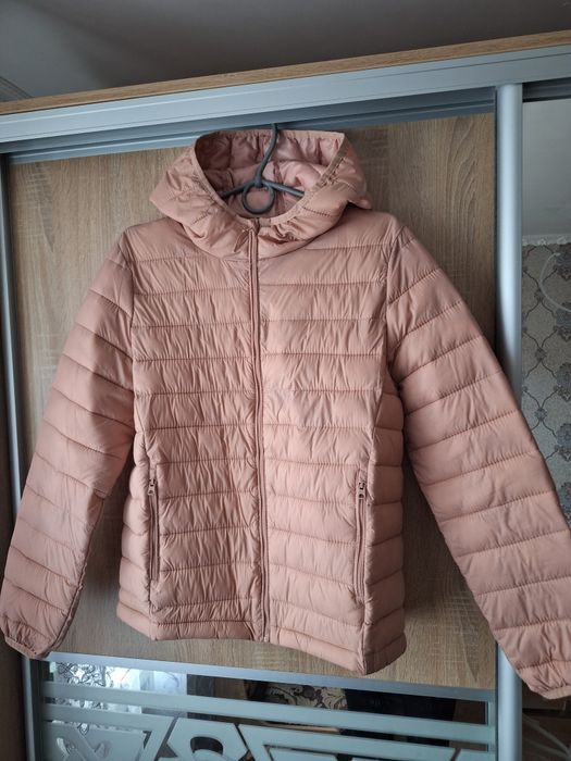 Куртка жіноча Pull&Bear