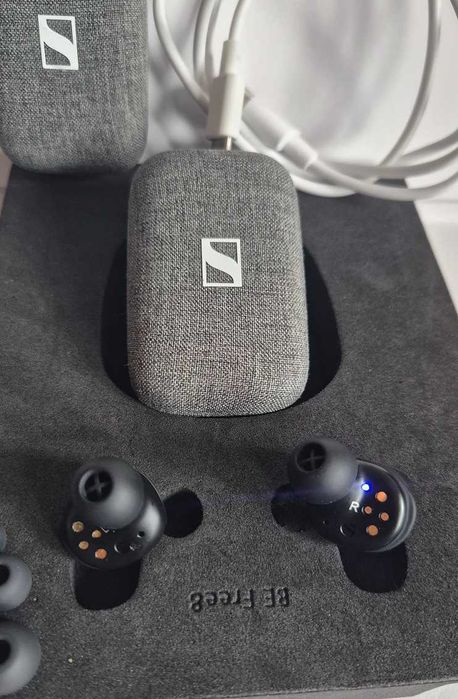 Sennheiser Momentum TWS 3 GRAFIT i dodatkowe etui