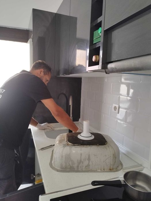 LOCATELLI DESENTUPIMENTOS E CANALIZAÇÕES