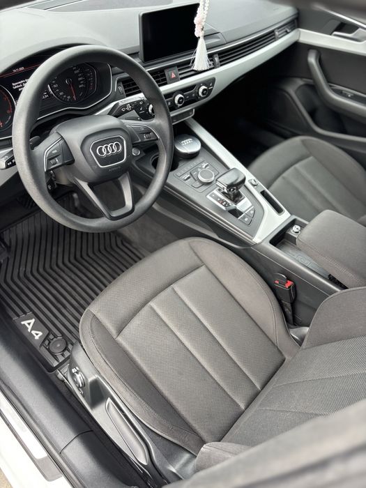 Audi A4 B9 Avant 2018рік