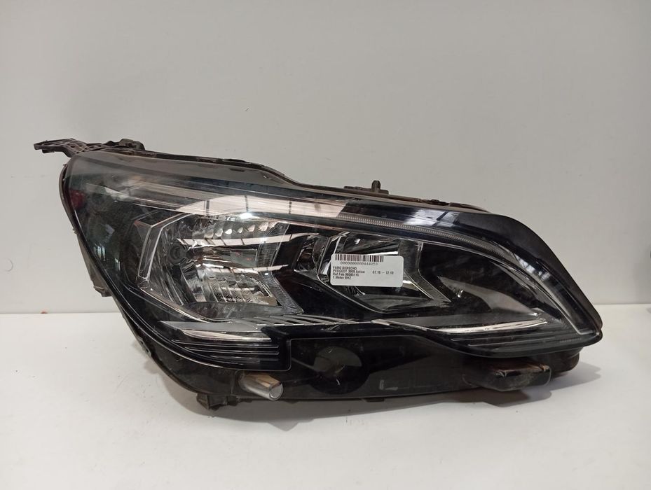 Farol Direito Peugeot 3008
