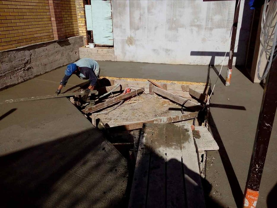 Установка заборов. Бетонные монолитные работы. Демонтаж.