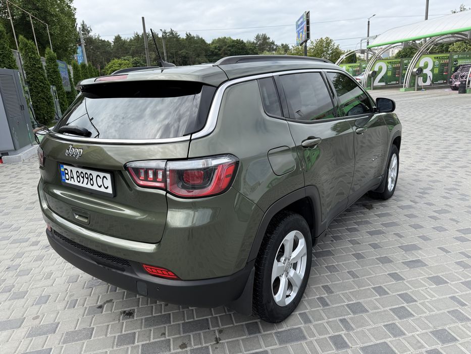 Продам Jeep Compass