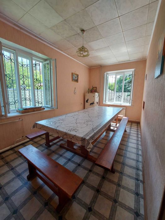 Продам дом 298 кв.м в 200 м от реки и 50 м от леса