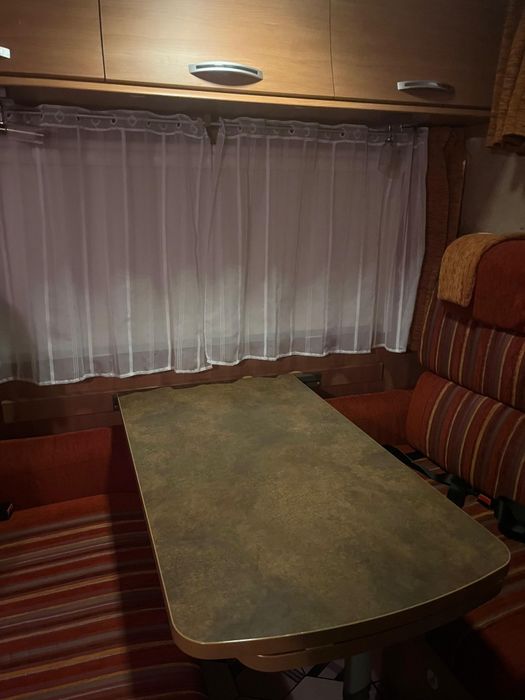 Autocaravana Challenger Genesis 43 de 6 lugares