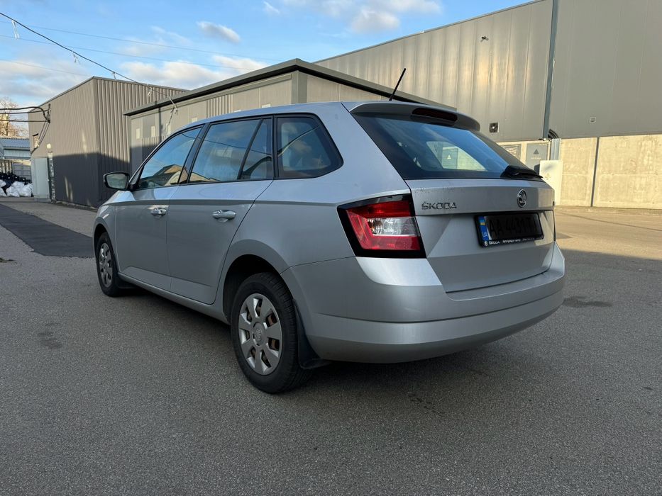 Skoda Fabia NEW Official