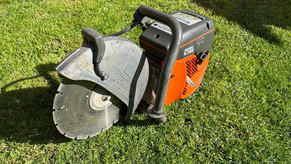Piła do betonu spalinowa przecinarka Husqvarna K750 tarcza 300 mm
