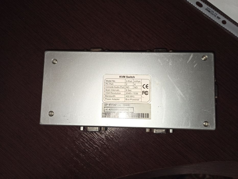 Продам Surecom KVM-переключатель 4-port