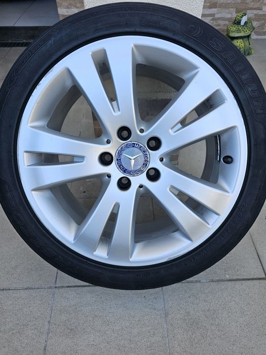 Jante com pneu Mercedes 17" 225/45 17