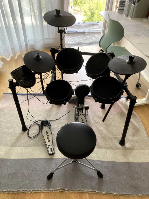 Alesis Nitro Mesh Kit