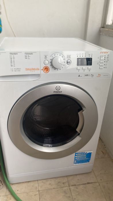 Para despachar funciona perfeitamente máquina lava e seca