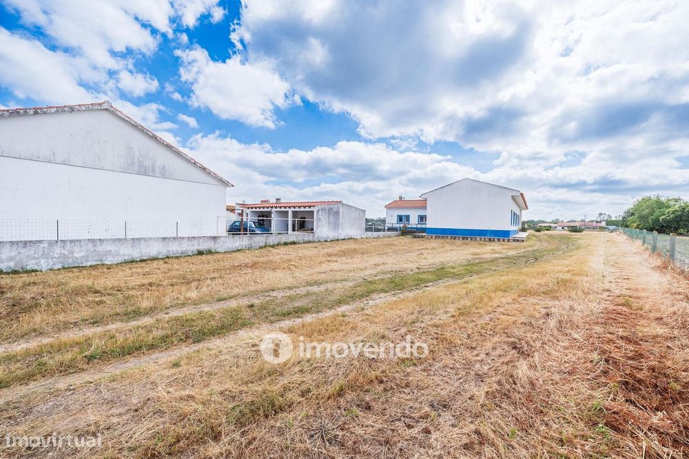 Moradia T4 incrível, com terreno de 4.200m², no Rebocho, Coruche