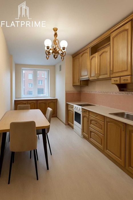 Без %% Продаж 3 кімнатна квартира, Центр, Лабораторна 14