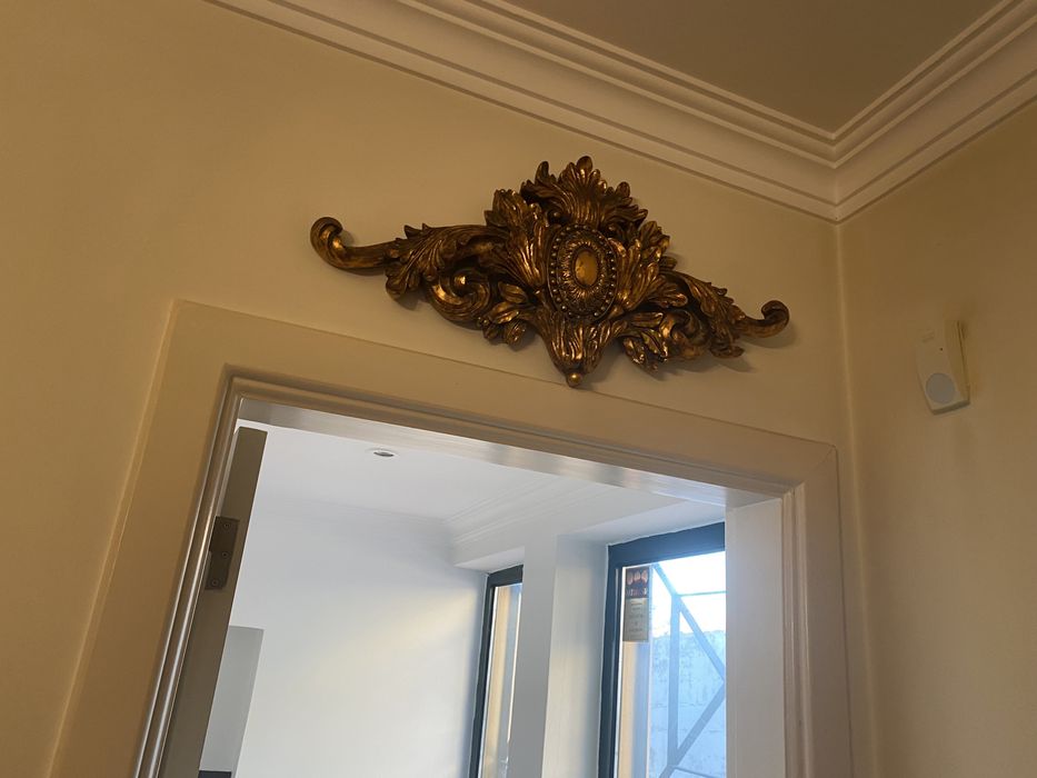 Talhas antigas em dourado