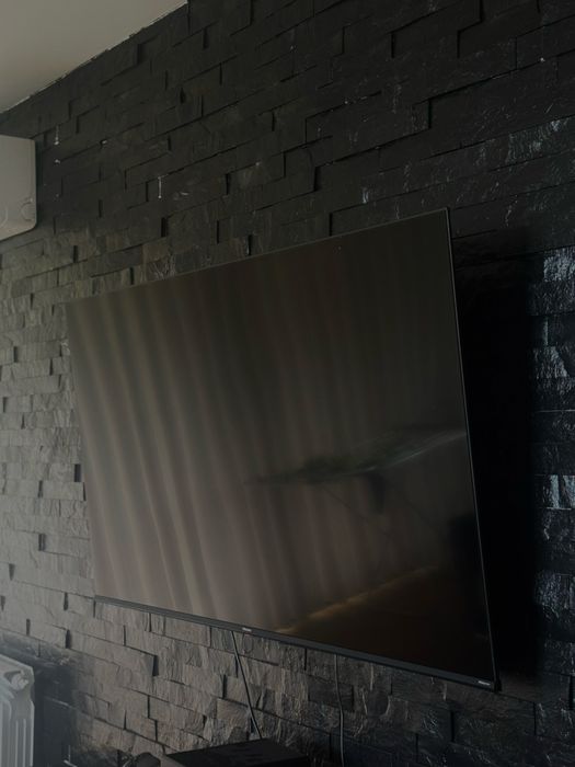 Tv Hisense ( ENCONTRA SE NOVA)
