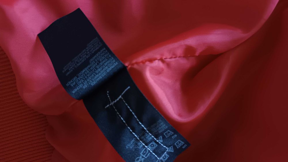 Blusão leve vermelho