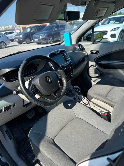 VIN VF1AGVYB054735743 фото оголошення 10 з 16