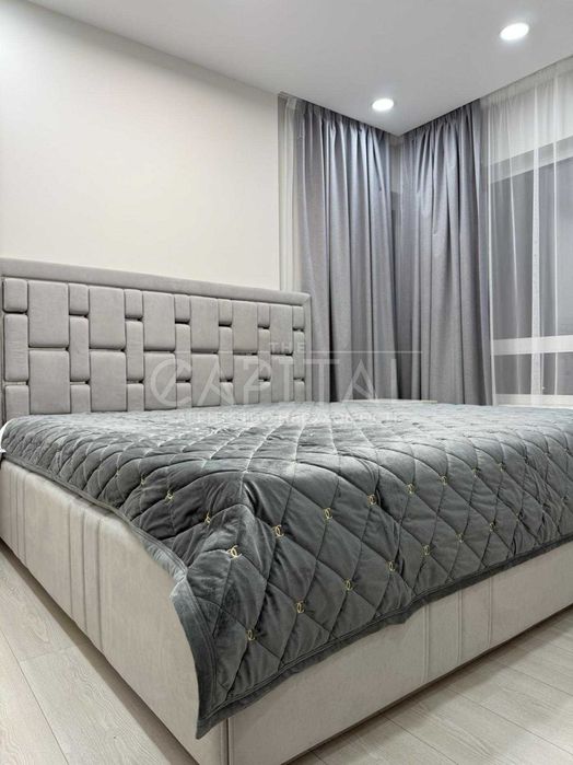 Оренда сучасної 2-кім квартири 80м2 Голосіївська White line