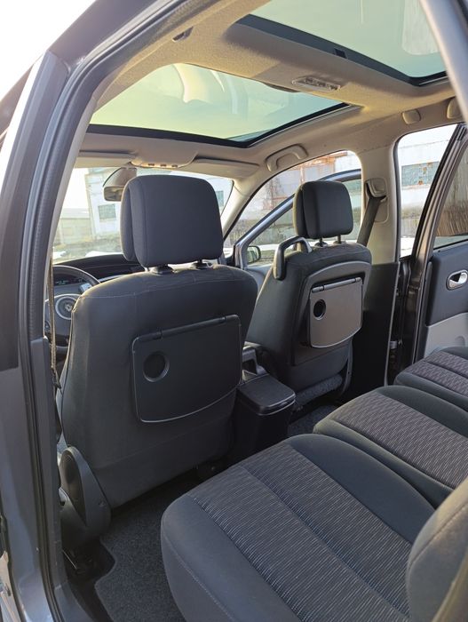 Renault Scenic II 2008 року 1.5 Дизельний Рено Сценік