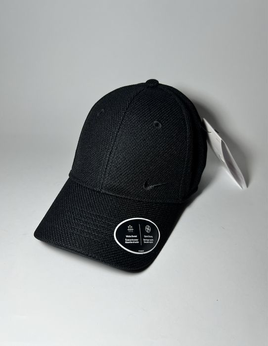 Кепка Разпродаж nike M-L. 55-59